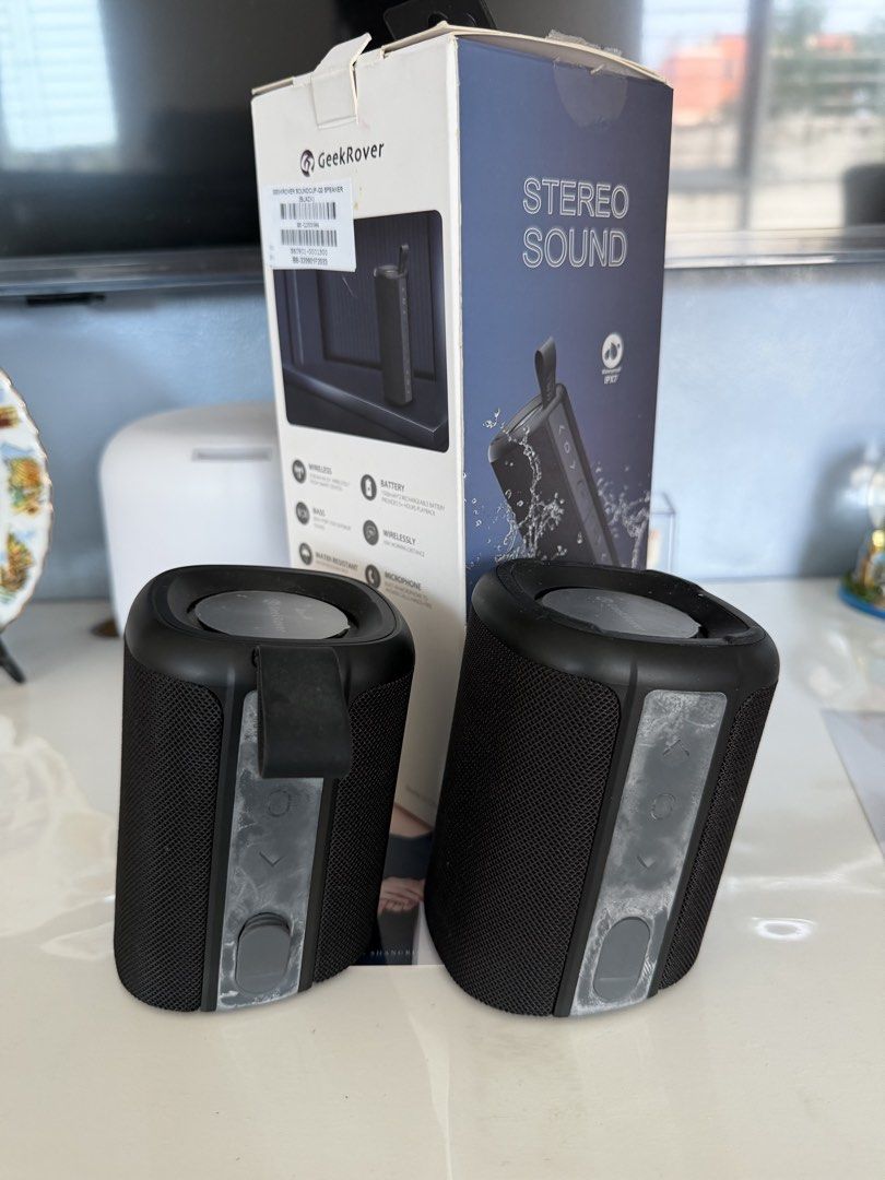 Geekrover portable speakers (Category: Soundbars, Speakers & Amplifiers) located in Manila. Submitted by kristielyntan (Listing ID 1462463124, Image 3). Description: .