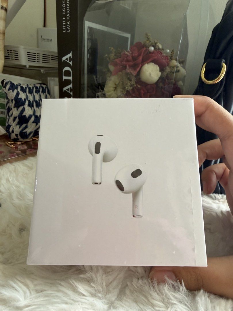 gen 3 (Category: Headphones & Headsets) located in Pasig City. Submitted by aurae.clo (Listing ID 1462675002, Image 1). Description: .