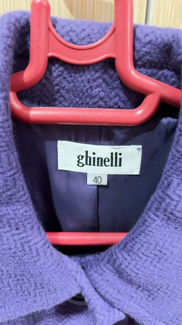 Ghinelli Purple Herringbone Pattern Coat Size 40 (Category: Coats, Jackets and Outerwear) located in Santa Rita. Submitted by john_valencia02 (Listing ID 1462508053, Image 3). Description: - Ghinelli purple coat - All-over herringbone pattern - Button-up front with pockets - Cuffed sleeves - Size: 40 - Ideal for cooler weather.