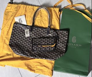 (Category: ) located in . Submitted by trixwardrobe (Listing ID 1462491957, Image 1). Description: .