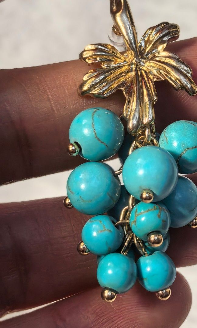 Grapes design earings (Category: Earrings) located in Tuguegarao City. Submitted by zenphoenix-7ad615 (Listing ID 1462539935, Image 3). Description: Pretty in actual Stylish.