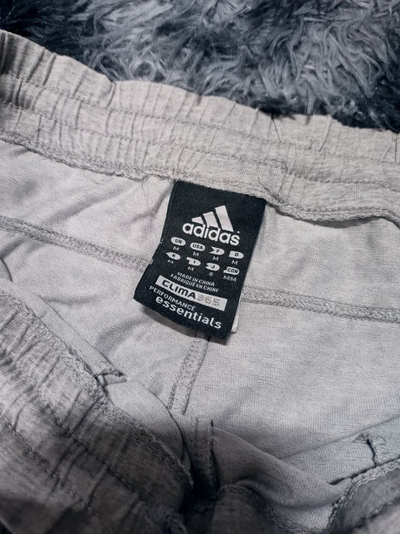 GRAY ADIDAS SHORTS (Category: Shorts) located in Taguig. Submitted by steeze_plug (Listing ID 1462488361, Image 3). Description: EXCELLENT Condition! No any issues Complete tags (authentic piece) ✅ 10/10 color rate (No fades / discolorations) ✨ Embroidered logo Solid neto! 🙌 Dimes: Free waistline size 18 length 🚛 J&T/FLASH EXPRESS delivery ➤ (Payment must be processed first) 🛵 Can also do Lalamove delivery if malapit ➤ (Can do COD, online paym