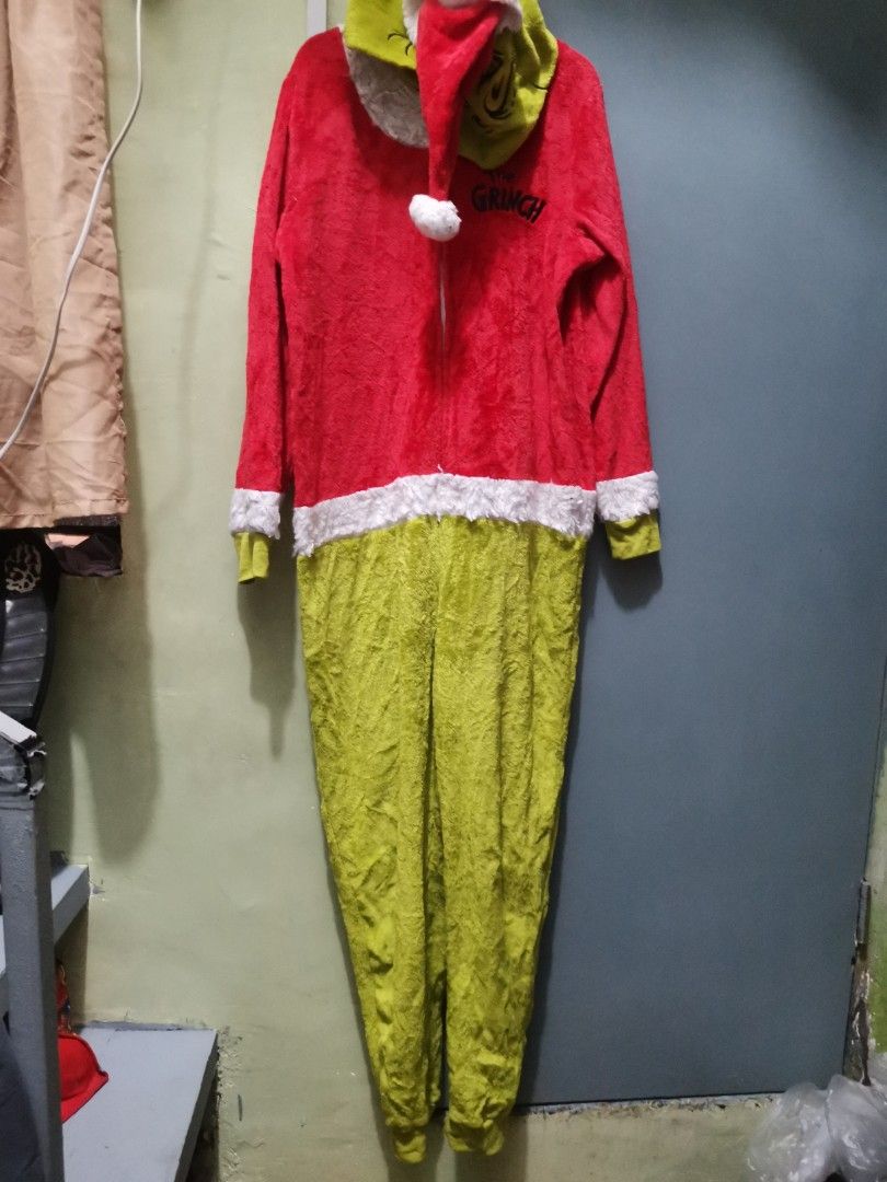 Grinch costume Meduim (Category: Looking For) located in Manila. Submitted by mharl16apron (Listing ID 1462441613, Image 1). Description: Excellent condition Need wash All items are from bale please manage your expectation.