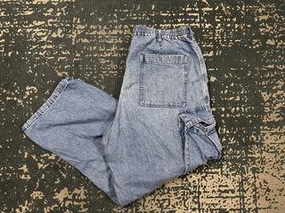 (Category: ) located in . Submitted by hrstore95 (Listing ID 1462653914, Image 1). Description: .