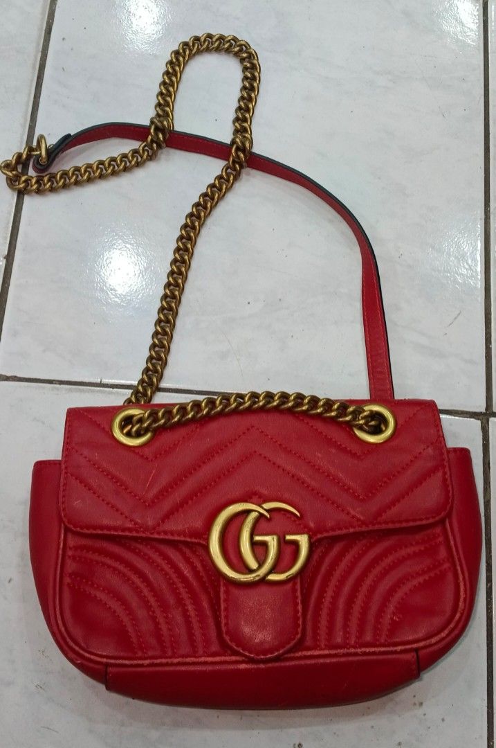 Gucci Marmont Small Shoulder Bag Red Leather (Category: Luxury Bags & Wallets) located in Legazpi City. Submitted by georgepineda791 (Listing ID 1462507106, Image 2). Description: ✨ PRELOVED GUCCI GG MARMONT ✨ A classic Gucci GG Marmont crafted in quality leather with beautiful gold-tone hardware. 🤎✨ 👜 DETAILS: • Gucci GG Marmont • Quality leather • Gold-tone hardware • Classic GG Marmont design 📌 CONDITION: This is a preloved piece, so it nat