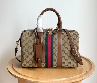 (Category: ) located in . Submitted by luxe.storee (Listing ID 1462547090, Image 1). Description: .