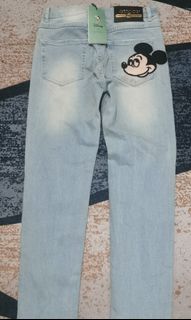 (Category: ) located in . Submitted by thrift_ni_sir (Listing ID 1462618389, Image 1). Description: .