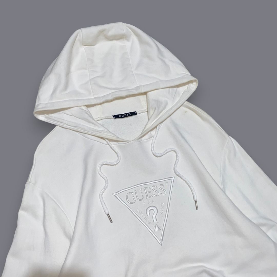GUESS PULLOVER HOODIE (Category: Coats, Jackets and Outerwear) located in Quezon. Submitted by ejay.thrift.clothes (Listing ID 1462650132, Image 2). Description: XL 22 X 29 NO ISSUE COLOR RATE: 10/10 EXCELLENT CONDITION # 534 PS: ON THE FIRST PHOTO ITS JUST A SHADOW.