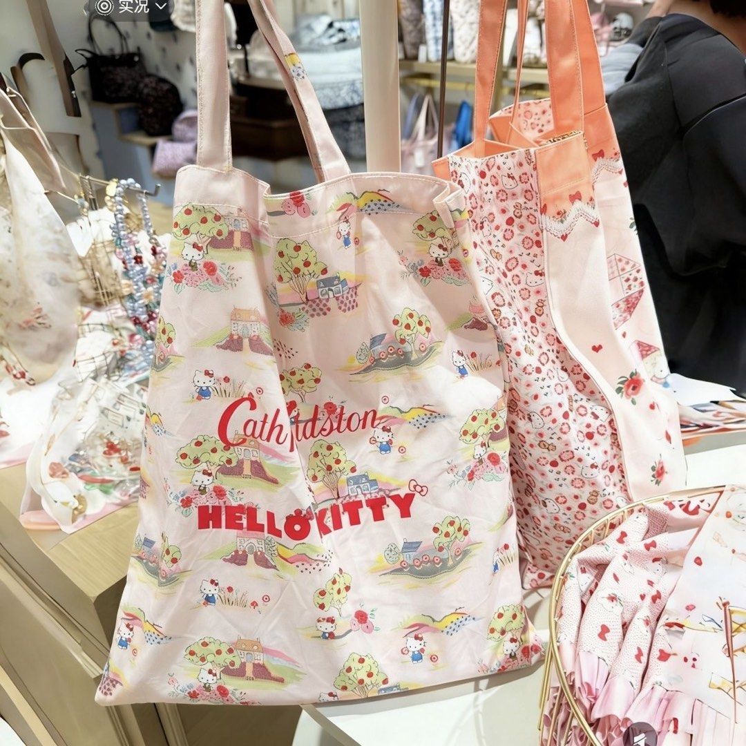 GWP ITEMS FIXED PRICE — WHOLESALE PRICE ALREADY! (Category: Tote Bags) located in Orani. Submitted by lovely.items1983 (Listing ID 1462618975, Image 1). Description: ❌✨ ₱280 FIXED PRICE — WHOLESALE PRICE ALREADY! ✨❌ Cath Kidston x Hello Kitty collaboration tote bag .