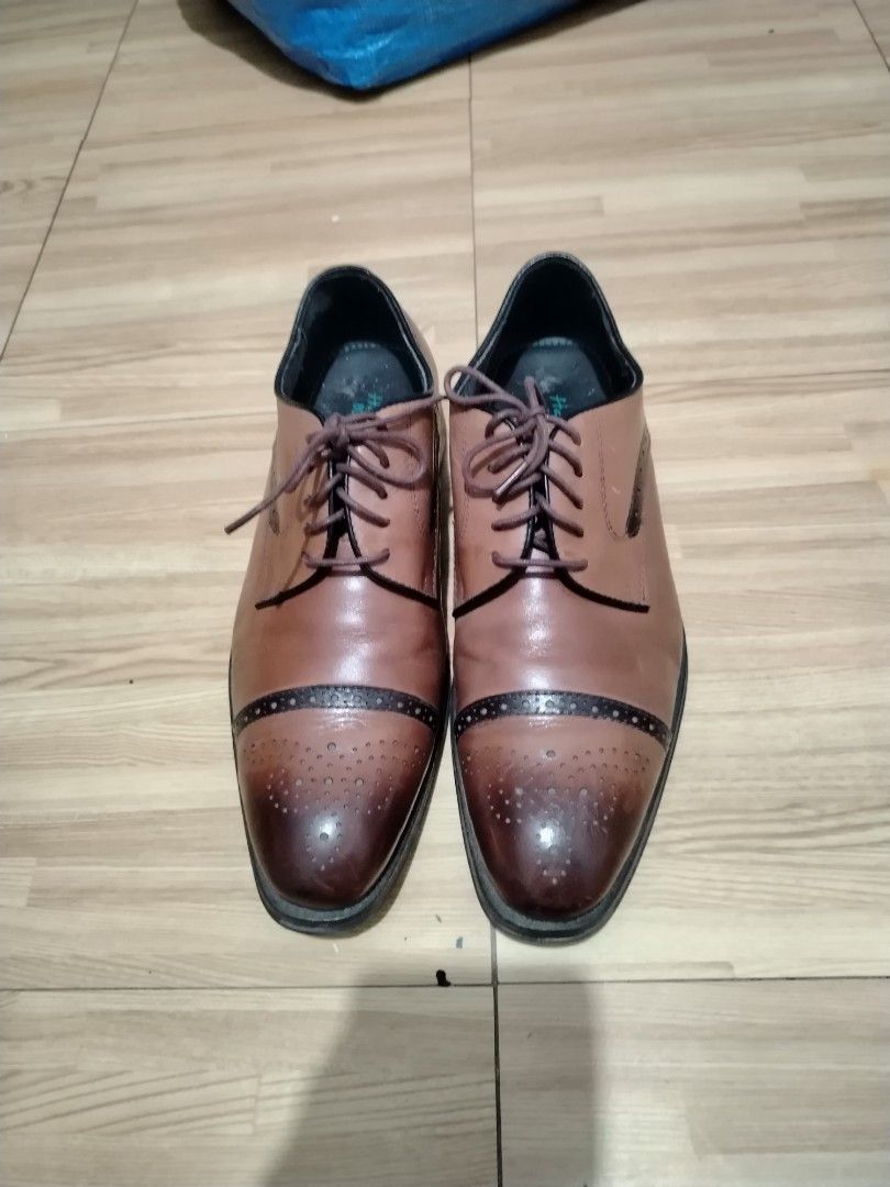 Hanson Bootmaker Lace Easy Derby (Category: Dress Shoes) located in Bacoor. Submitted by joshuaie (Listing ID 1462646693, Image 3). Description: ➡️ issue: stripped heel drags ➡️ still in good condition pm me for more info .