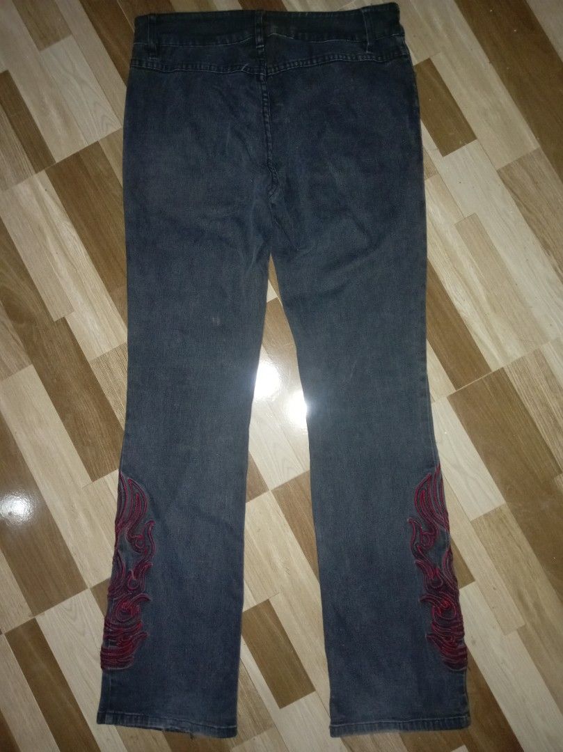 Harley Davidson flared pants (Category: Activewear) located in Malaybalay. Submitted by cjsv0228 (Listing ID 1462579972, Image 2). Description: Harley Davidson flared pants size 32x41 color very due to lightning Actual color black opening 8.5 Hem 11 680.