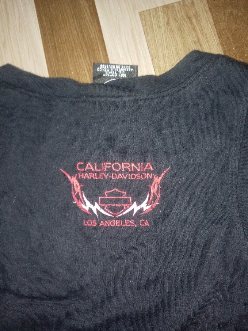Harley Davison (Category: Blouses) located in Malaybalay. Submitted by cjsv0228 (Listing ID 1462578577, Image 3). Description: Harley Davidson desstress top Size small Dimes 14x20 450.