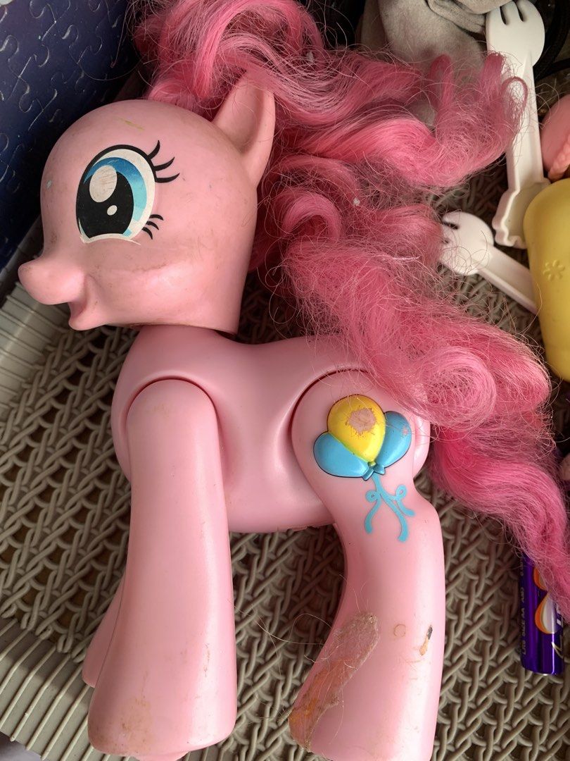 Hasbro My Little Pony (Category: Figurines & Statues) located in Manila. Submitted by macks_toys (Listing ID 1462494213, Image 2). Description: 📌You may send DM for your inquiries. ✨KINDLY CHECK EACH DETAILS✨ 🔳 From Japan/UK Surplus items 🔳 As is --untested 🔳 Needs cleaning 🔳 Manage your expectations since it’s preloved and from Surplus Items 🔳 WYSIWYG ✨ Thank you! ✨ .