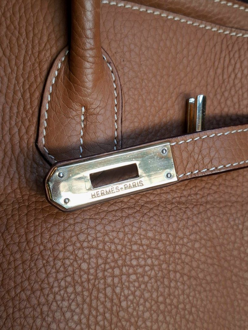 Hermes Birkin 35 (Category: Tote Bags) located in Davao. Submitted by luxxe_closet (Listing ID 1462464416, Image 2). Description: From Japan Surplus. Coded. Riri zipper. With lock&key. No issues. No flaws. As is. Bag only..