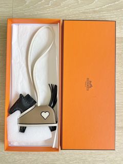 （分類：）位於 。 由 hhhccccollector 提交（商品編號 1462450404，圖片 1）。簡介： 。