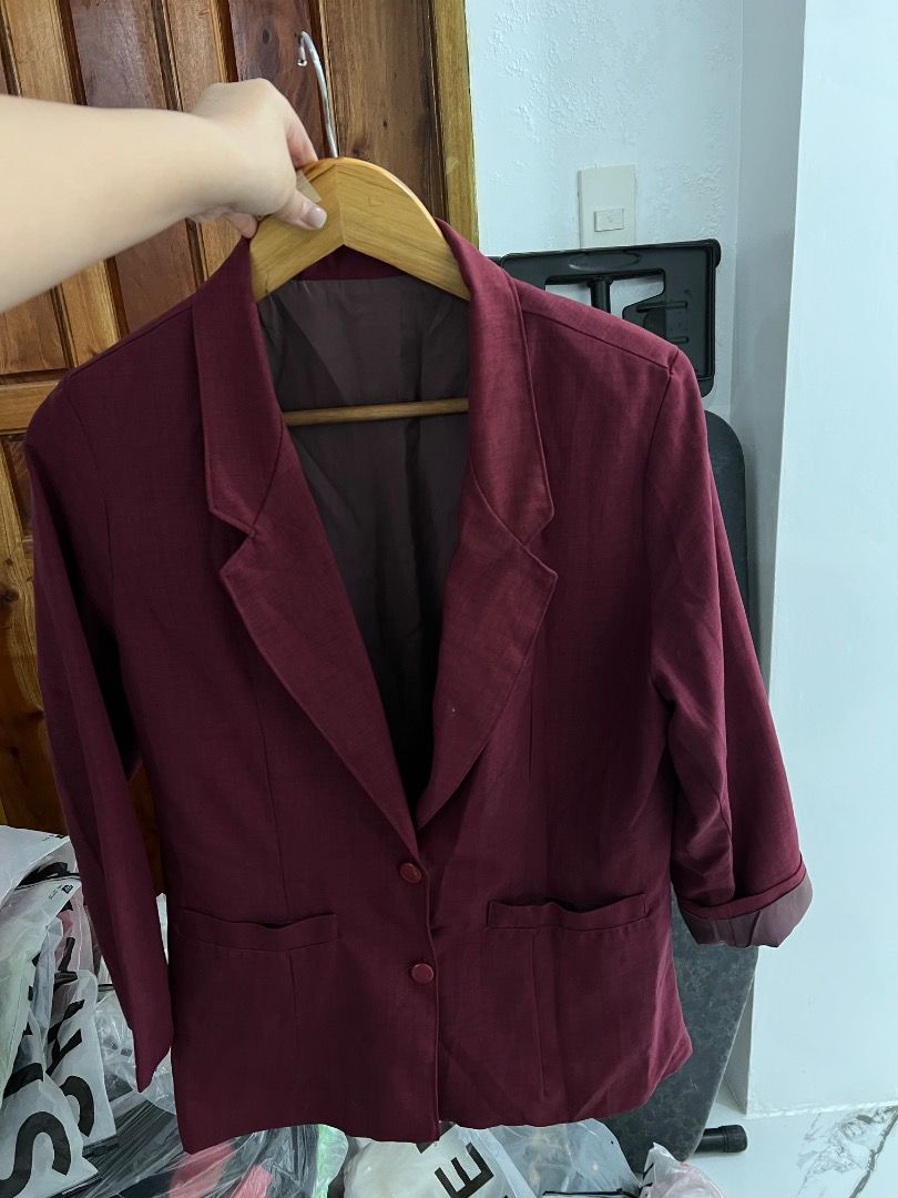 High quality Maroon Blazer (Category: Coats, Jackets and Outerwear) located in Baguio. Submitted by pureearth.5f1c08 (Listing ID 1462559325, Image 2). Description: - Maroon blazer - Medium to Large - Two front buttons - Functional pockets - Fully lined interior - Perfect for dressing up or down - Ideal for work or casual outfits.