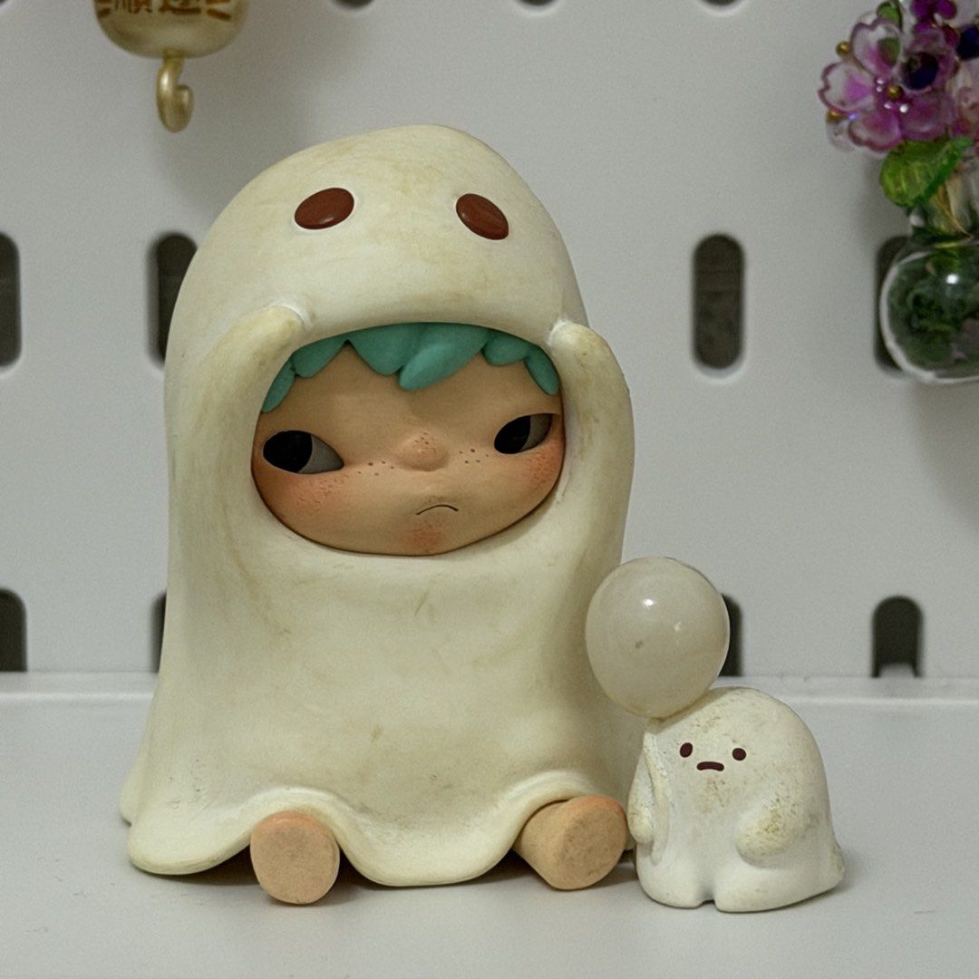 Hirono x The Other One - The Ghost (Category: Designer & Blind Box Toys) located in Cainta. Submitted by aylmeraaa (Listing ID 1462585173, Image 2). Description: - Opened - With Box and Card.
