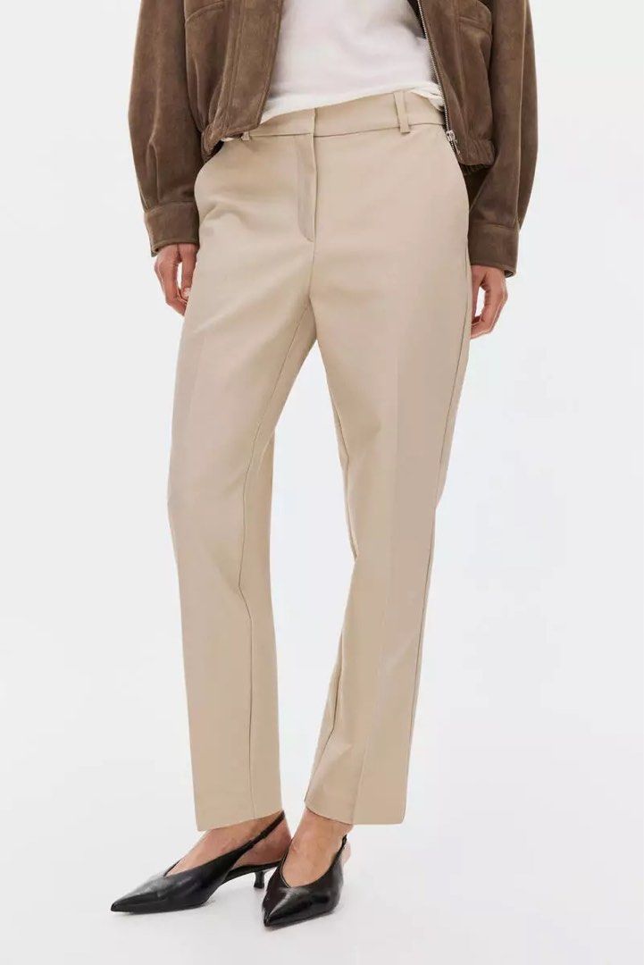 H&M Beige Tailored Trousers Pants (Category: Other Bottoms) located in Valenzuela. Submitted by rachmcadams (Listing ID 1462500254, Image 1). Description: • 100% original (mall bought) • Good as new • No issues, just needs ironing • Fits XS-S RFS: Decluttering What you see is what you get! .