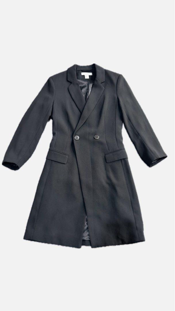 H&M Black Long Blazer - Lightly Used (Category: Coats, Jackets and Outerwear) located in Paranaque City. Submitted by eve_mev (Listing ID 1462446185, Image 1). Description: Closet Cleanup H&M Black Long Blazer - Lightly Used EUR 32 / US 2 / MX2 Small Shoulder - 14.5in Chest - 32in Length - 34in 📍Paranaque Shipping fees c/o buyer Lalamove / Grab - within NCR J&T / LBC - outside NCR.