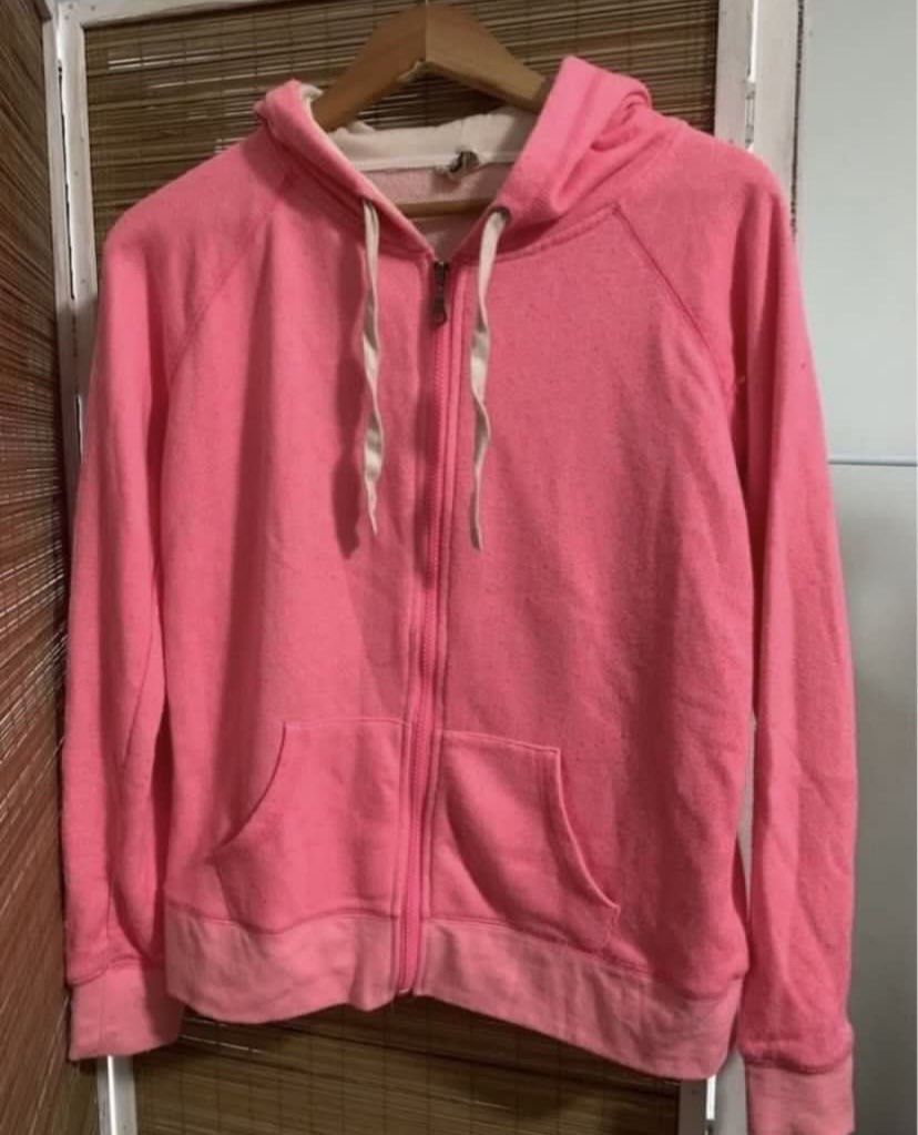 H&M Jackets Sweaters Cardigans (Category: Coats, Jackets and Outerwear) located in Caloocan City. Submitted by estrellamanila (Listing ID 1462519696, Image 3). Description: 300 each Message for sizes -not all same sizes Pink jacket -Cotton on brand.