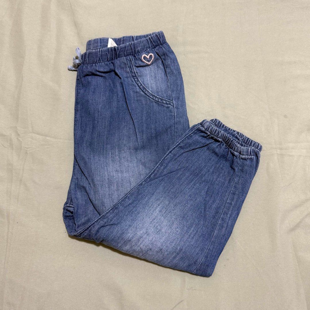 H&M Jogger pants 3-4Y (Category: Babies & Kids Fashion) located in Las Pinas. Submitted by mieshy (Listing ID 1462605979, Image 1). Description: .