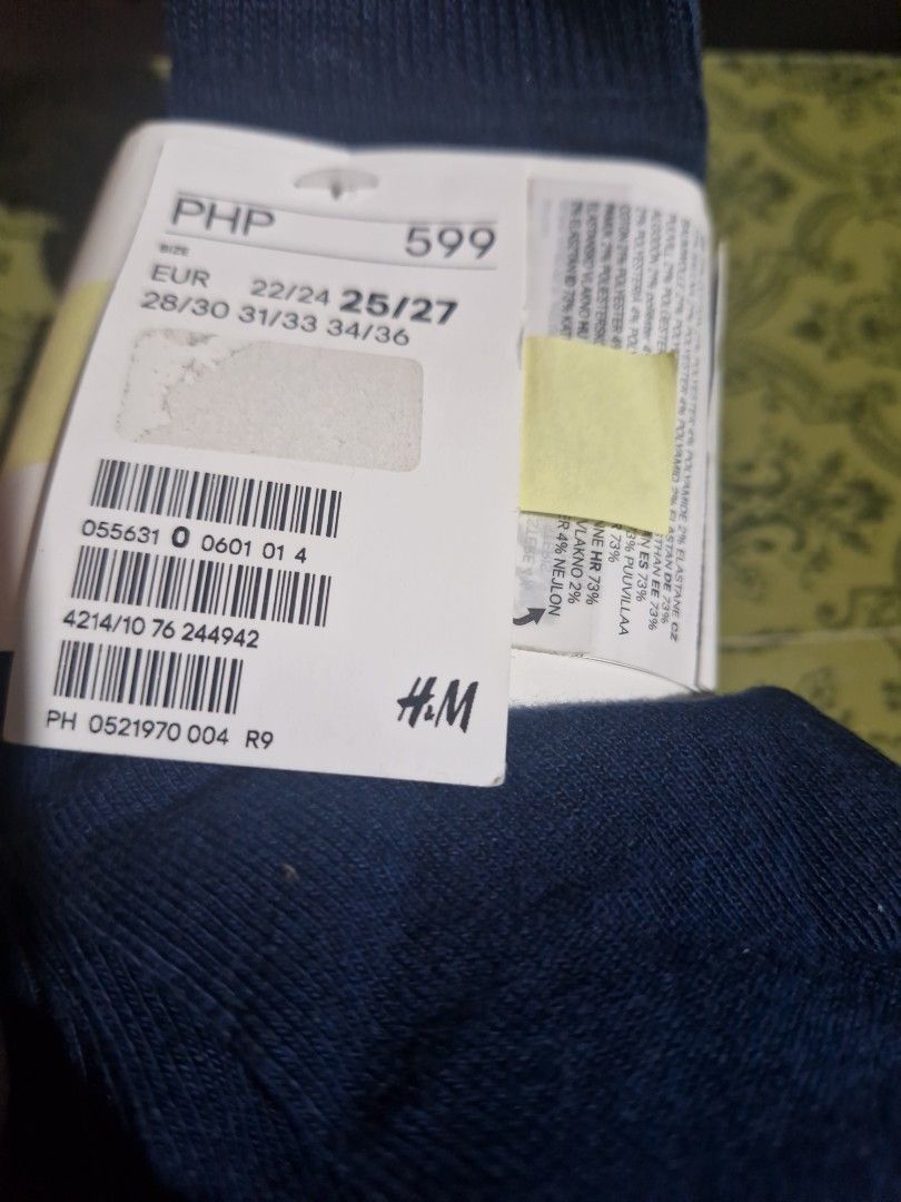 H&M Navy Blue Socks 10 Pairs (Category: Babies & Kids Fashion) located in Quezon City. Submitted by pointyshoesandbags (Listing ID 1462517828, Image 2). Description: - 10 pairs of H&M socks (3-7 years old) - Color: Navy Blue - Size: EUR 25/27 (US 8-9.5, CN 25/27, UK 8-9.5) - Made in Vietnam - Ideal for everyday wear.