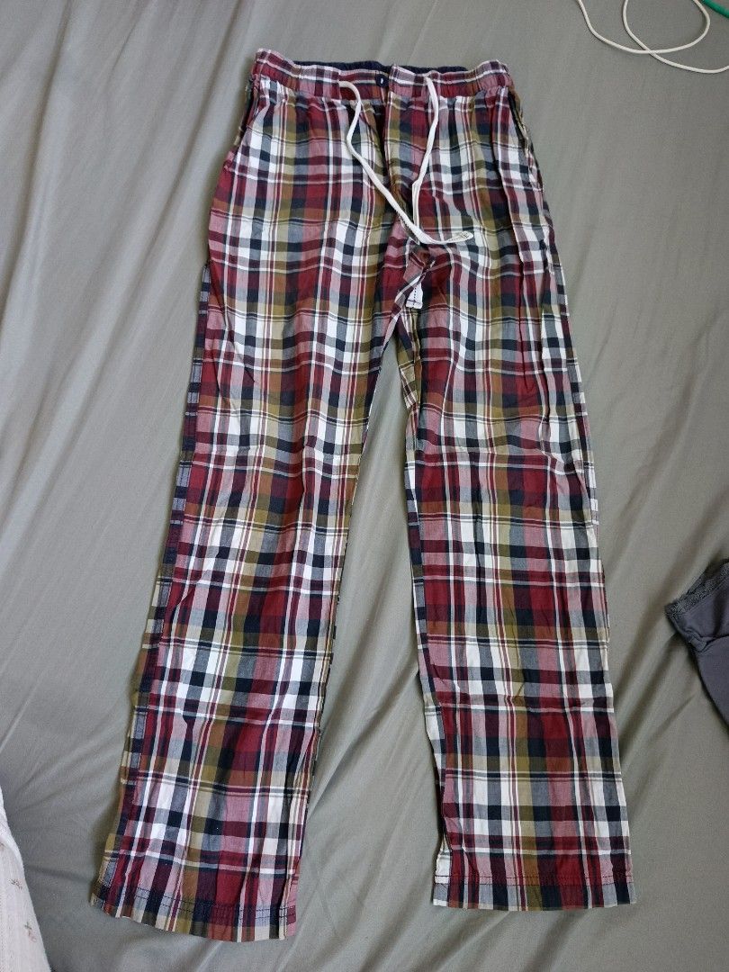 H&M Plaid Lounge Pants (Category: Other Bottoms) located in Cabanatuan. Submitted by lyxyx (Listing ID 1462446092, Image 1). Description: Feel free to offer your price - Comfy plaid lounge pants from H&M - Elastic waistband with drawstring - Ideal for lounging at home - Size XS (check measurements if needed).
