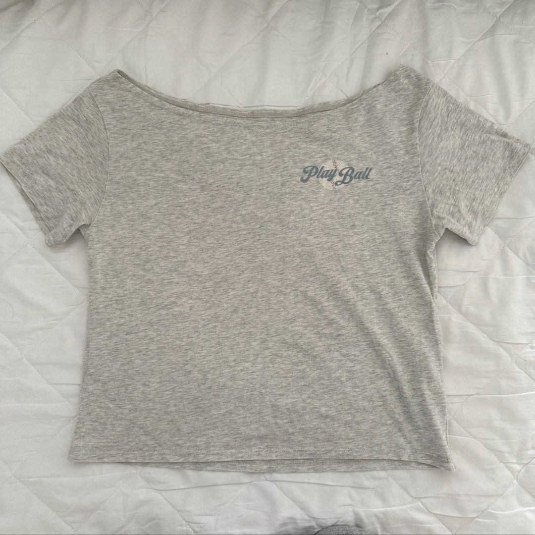 Hollister Play Ball Robyn Top (Category: Shirts) located in Davao. Submitted by aug_amari (Listing ID 1462451012, Image 2). Description: size XS-S so cute! msg for when worn :) helping tag: brandy melville.