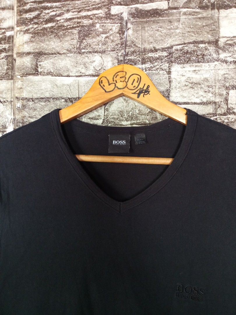 HUGO BOSS SHIRT (Category: Activewear) located in Cavite. Submitted by goodluckythrifty (Listing ID 1462481643, Image 2). Description: .
