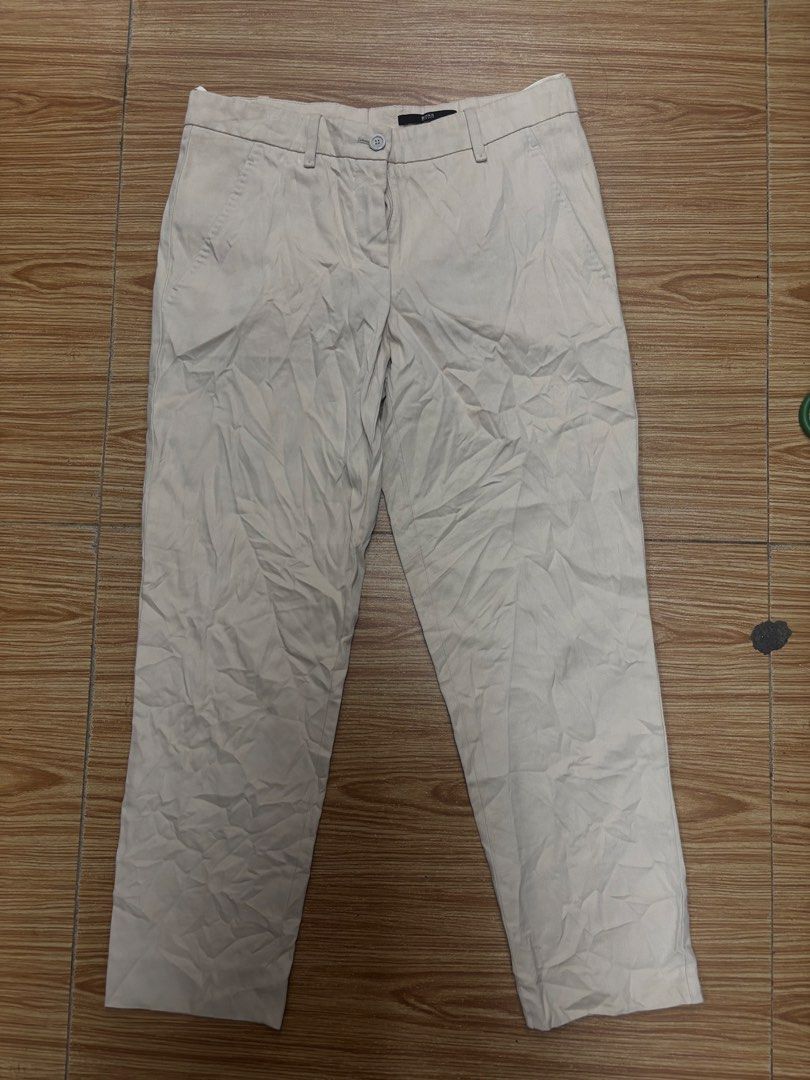 Hugo boss trauser (Category: Trousers) located in Zamboanga. Submitted by thriftitup0430 (Listing ID 1462499952, Image 1). Description: Pang office mo madam W: 29-30 L: 33 No issue 350.