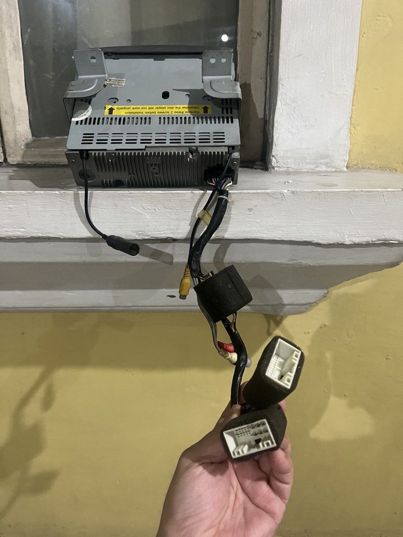 Hyundai head unit (Category: Audio, Video, Alarm and other Electronic Accessories) located in Pasig City. Submitted by mrgiii (Listing ID 1462440765, Image 2). Description: Hyundai head unit 2012 grand starex vgt.