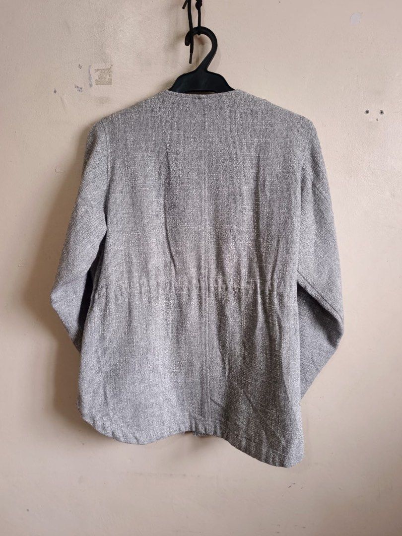 IJIIT & co (Category: Longsleeves) located in Dasmarinas. Submitted by jessputrages (Listing ID 1462640546, Image 2). Description: For sale Ijiit & co Excellent condition No issue 1k free ship Pm for more details.