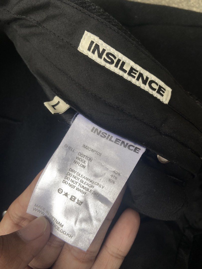 INSILENCE BLACK WOOL PANTS (Category: Jeans) located in El Salvador. Submitted by 00jiroo00 (Listing ID 1462446213, Image 3). Description: INSILENCE BLACK WOOL PANTS Model height 5’8 Dimensions: W - 33 L - 41.5 T - 13.5 H - 10.5 Details: good condition must have minor signs of usage need wash on heel Condition: 9/10 Color rate: 9/10 Swipe for more details… 📩 ₱350 📌 Before You Buy: 📃 Please read all item details carefully 📍 Payment-first polic