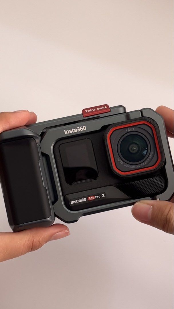 Insta 360 Ace Pro 2 Xplorer Bundle (2 Batteries) (Category: Video Cameras) located in Manila. Submitted by wildstone_29ee9a (Listing ID 1462613790, Image 2). Description: .