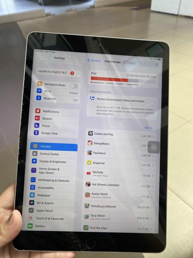 IPAD 9TH GEN 64GB (Category: iPad) located in Kawit. Submitted by zensstuffs (Listing ID 1462570359, Image 3). Description: 9000 open tawad sa sure buyer pwede din swap sa may add IPAD 9TH GEN 64GB Wifi Use Madami ng apps naka download ready to use na Issue: No reset/update , Home button may assistive touch naman.