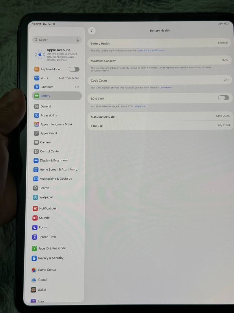 iPad Pro 13-inch M4 256GB in pristine condition (Category: iPad) located in Quezon City. Submitted by christianxz12345 (Listing ID 1462478499, Image 3). Description: iPad Pro 13-inch M4 256GB Quick Specs: Procie: M4 chip Ram: 8GB Storage: 256GB Battery health: 92% Cycle count: 241 No issue No repair history Personal used Meet up Q.C Batasan, Commonwealth, Fairview, SJDM Bulacan Marikina Nangka Marikina or San Mateo, Rizal. Pwede shipping via JNT 