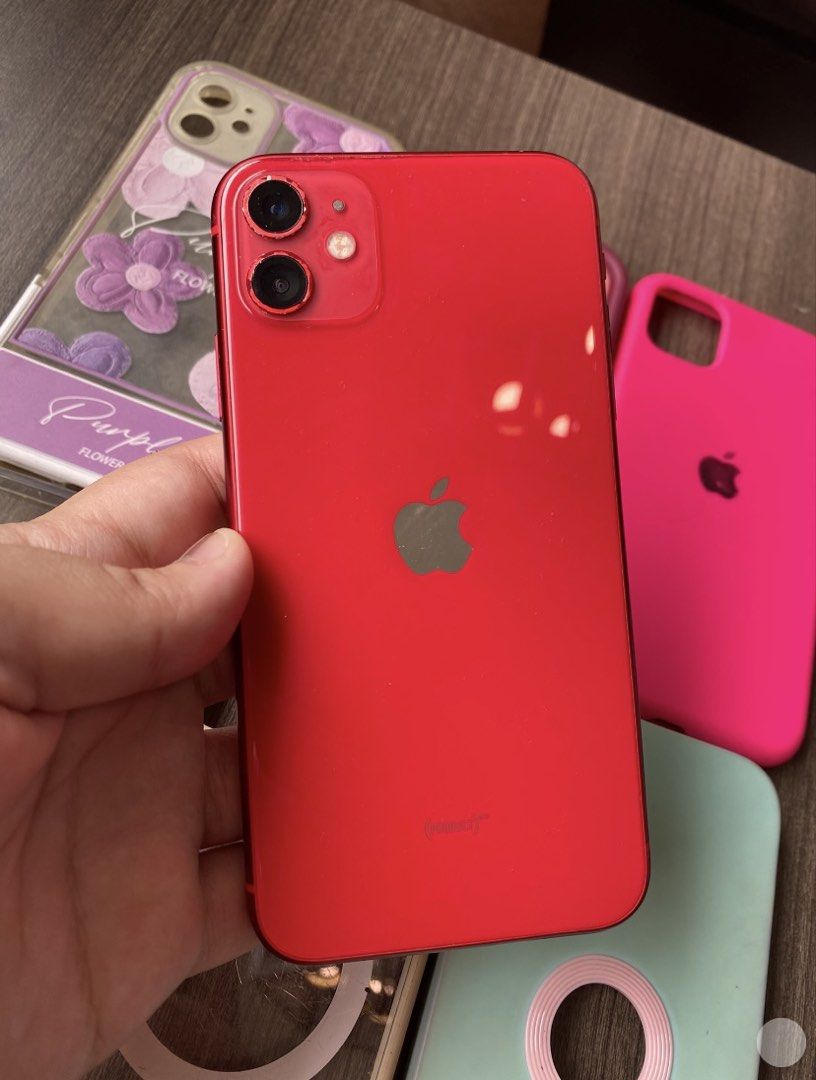 IPHONE 11 64GB FU (Category: iPhone 11 Series) located in Kawit. Submitted by zensstuffs (Listing ID 1462571480, Image 2). Description: 8500 ‼️ IPHONE 11 64GB FU ZP/A varriant Openline anysim Unli reset 72% BH matagal malowbat orig batt Face id working True Tone working Check to sawa upon meet up inclusions: cases & cord paintchips sa cam.