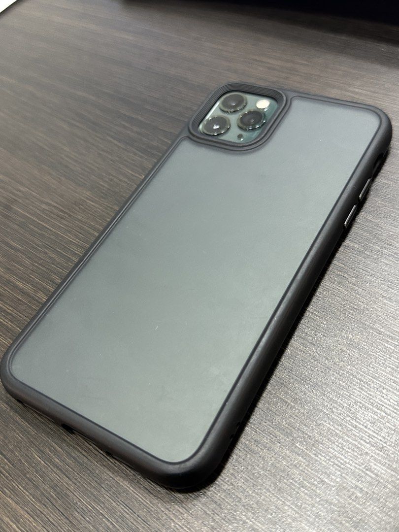 Iphone 11 Pro Max 64GB Green (Category: iPhone 11 Series) located in Ibaan. Submitted by donalddlanod (Listing ID 1462446693, Image 2). Description: 81% BH No Issues.