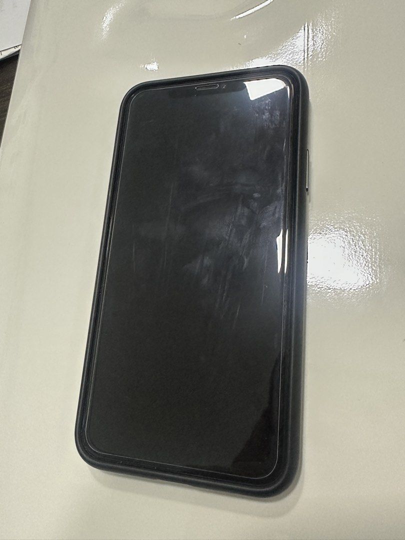 Iphone 11 Pro Max 64GB Green (Category: iPhone 11 Series) located in Ibaan. Submitted by donalddlanod (Listing ID 1462446693, Image 3). Description: 81% BH No Issues.