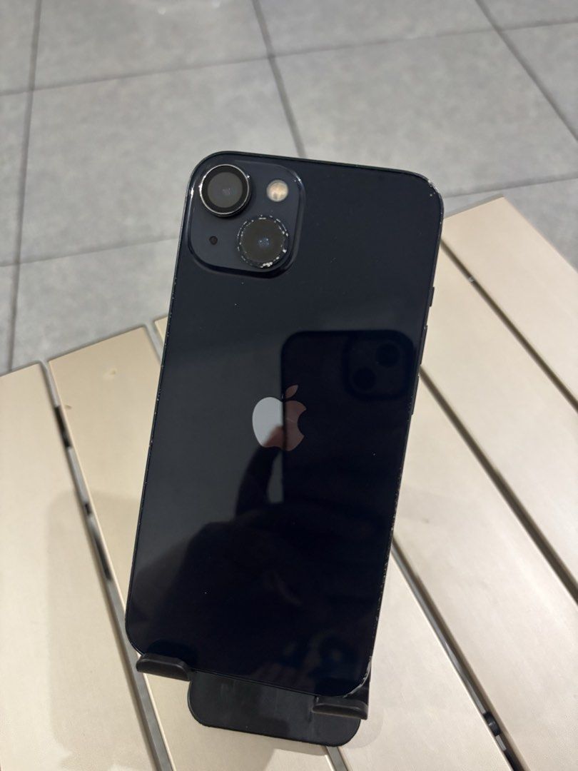 Iphone 13 (Category: iPhone 13 Series) located in Manila. Submitted by lai.p (Listing ID 1462516513, Image 1). Description: - iPhone 13 - Color: Midnight - Storage: 128GB - Condition: Good - Meetup available at SM City Telabastagan, Pampanga.