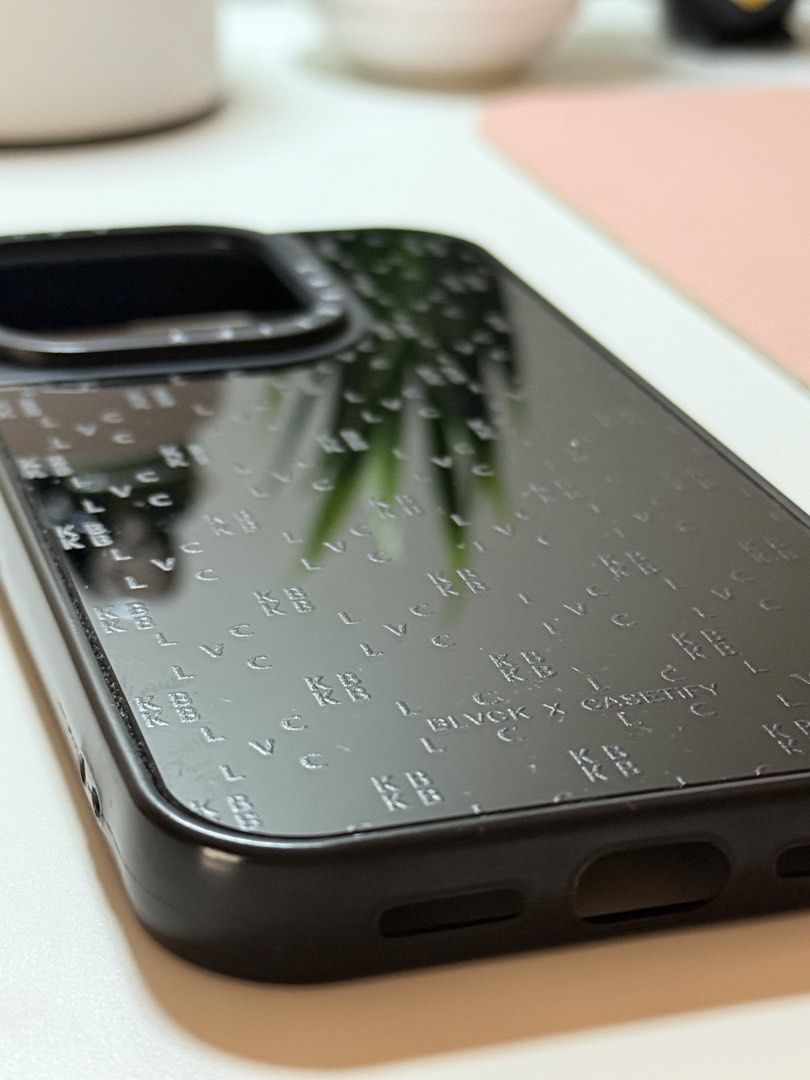 Iphone 15 Pro Case (Category: Cases & Sleeves) located in San Pedro. Submitted by itsminaxvii (Listing ID 1462488120, Image 3). Description: .