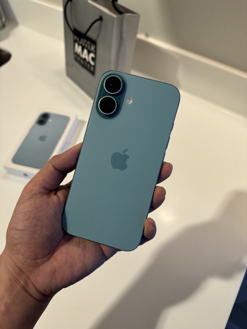 Iphone 16 (Category: Other Mobile & Gadget Accessories) located in Manila. Submitted by jerrichdivinagracia358 (Listing ID 1462551444, Image 2). Description: Iphone 16 128gb "Blue" Unit only without charger 82% Battery Life P30,000 only fixed. Message me if interested Katipunan, Quezon City.
