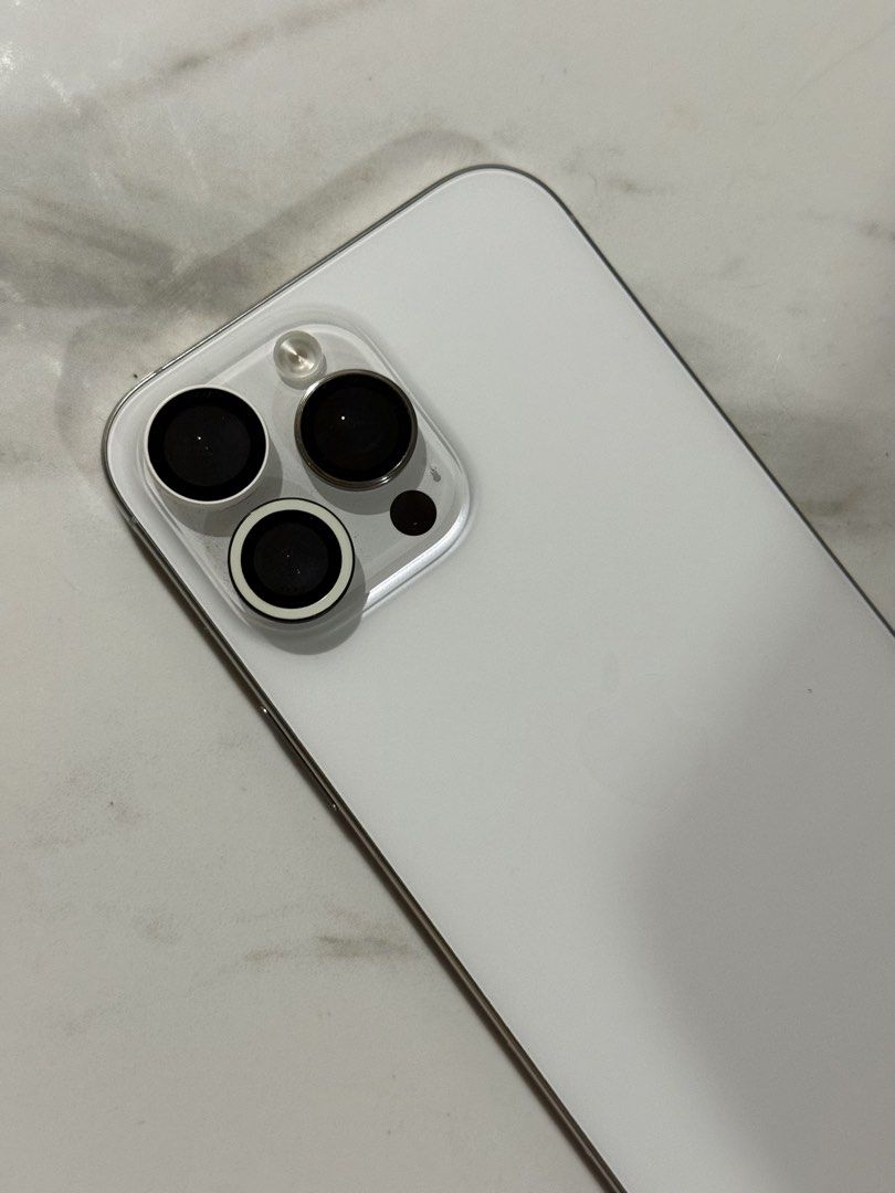 Iphone 16 Pro Max 256gb (Category: Cases & Sleeves) located in Quezon City. Submitted by rchrdls (Listing ID 1462642100, Image 1). Description: FOR SALE: iPhone 16 Pro Max 256GB Color: White Titanium Storage: 256GB Variant: Local ZP/A Network: Openline / All Networks Battery Health: 94% Selling: 40k ✅ Well-maintained and ready to use ✅ Everything working properly ✅ True Tone working ✅ Face ID working with no issues ⚠️ LCD has been replaced Inclus