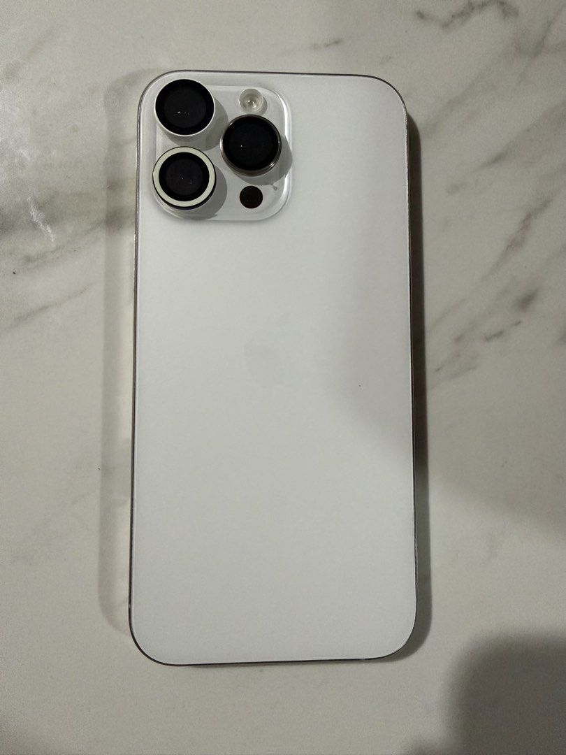 Iphone 16 Pro Max 256gb (Category: Cases & Sleeves) located in Quezon City. Submitted by rchrdls (Listing ID 1462642100, Image 2). Description: FOR SALE: iPhone 16 Pro Max 256GB Color: White Titanium Storage: 256GB Variant: Local ZP/A Network: Openline / All Networks Battery Health: 94% Selling: 40k ✅ Well-maintained and ready to use ✅ Everything working properly ✅ True Tone working ✅ Face ID working with no issues ⚠️ LCD has been replaced Inclus