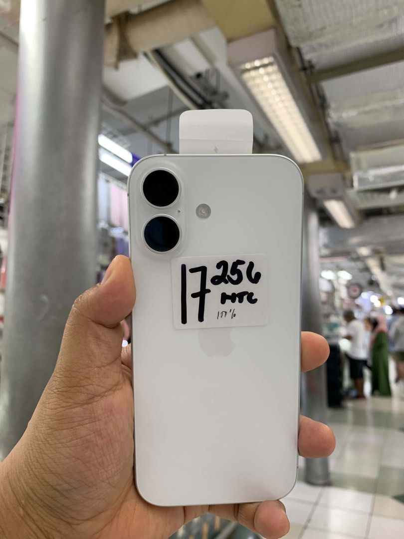 iPhone 17 256GB Factory Unlock No Issue Secondhand (Category: iPhone 17 Series) located in Pasig City. Submitted by FarAndRayShop (Listing ID 1462638109, Image 1). Description: 🔥 A GADGET SHOP — BUY • SELL • SWAP 📱 iPhone 17 256GB 💰 PRICE: ₱47,499 Looking for a legit, authentic, and hassle-free gadget transaction? You’re in the right place! ✨ UNIT DETAILS: ✅ Factory Unlocked ✅ Authentic / Genuine Unit ✅ No Hidden Issues ✅ Fully Functional ✅ Te