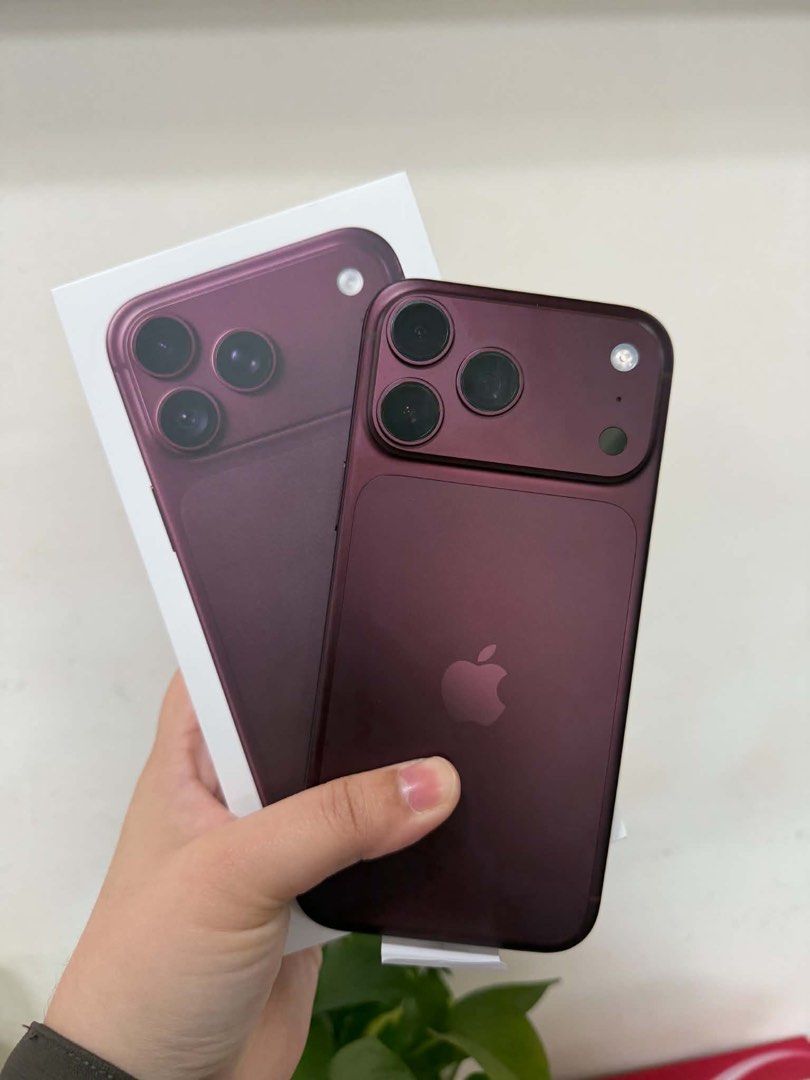 iPhone 18 Pro max 256, 512gb, 1TB and 2TB (Category: iPhone 18 Series) located in Pasig City. Submitted by melissaomb01623 (Listing ID 1462571592, Image 1). Description: iPhone 18 Pro max Brand new sealed Hk variant 256gb -99,500 512gb 115k 1TB -147k 2TB -198k.