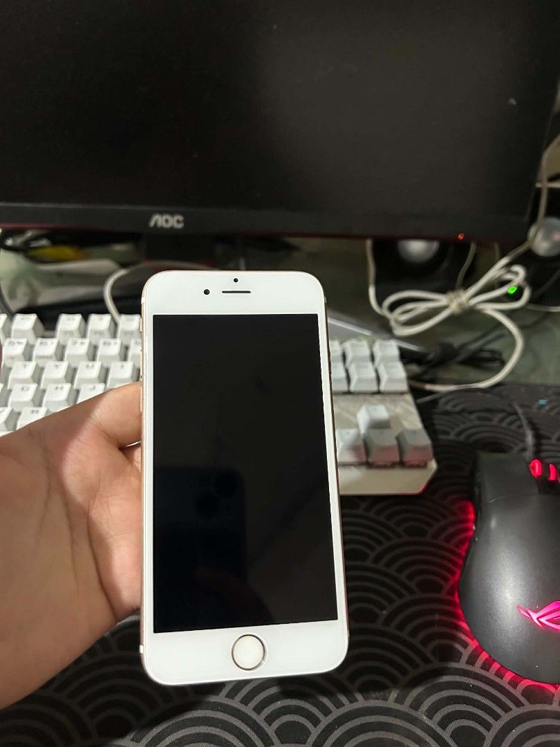 iphone 6s (Category: iPhone 6 Series) located in Manila. Submitted by kgonzales.2nd (Listing ID 1462540526, Image 3). Description: FOR SALE‼️‼️‼️ IPHONE 6S 32GB FU ( ANYSIM ) 100% BATTERY HEALTH ✅ TOUCH ID WORKING ✅ FRONT & BACK CAM MALINAW ISSUE: DENTS ONLY ₱2,300.