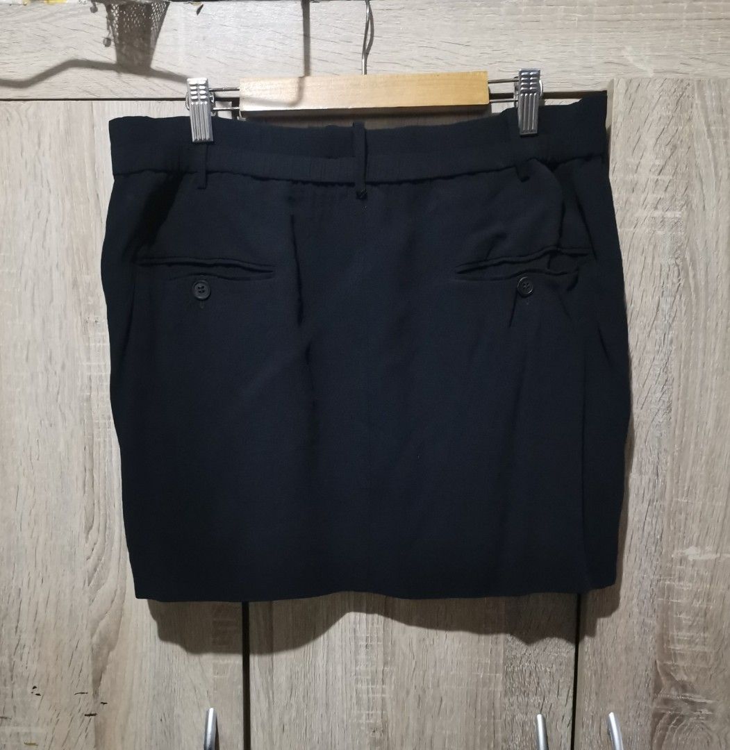 Isabel marant skirt (Category: Skirts) located in San Pedro. Submitted by thriftersthrift (Listing ID 1462463423, Image 2). Description: Waistline (inches) :32 Length(inches) :15 Good condition Already wash Color rate : 10 /10 🌵ALL ITEMS ARE FROM UKAY BALE SO MANAGE YOUR EXPECTATION 🌵 ASK SELLER FOR MORE INFORMATION COLOR MAY CHANGE TRU LIGHTING.