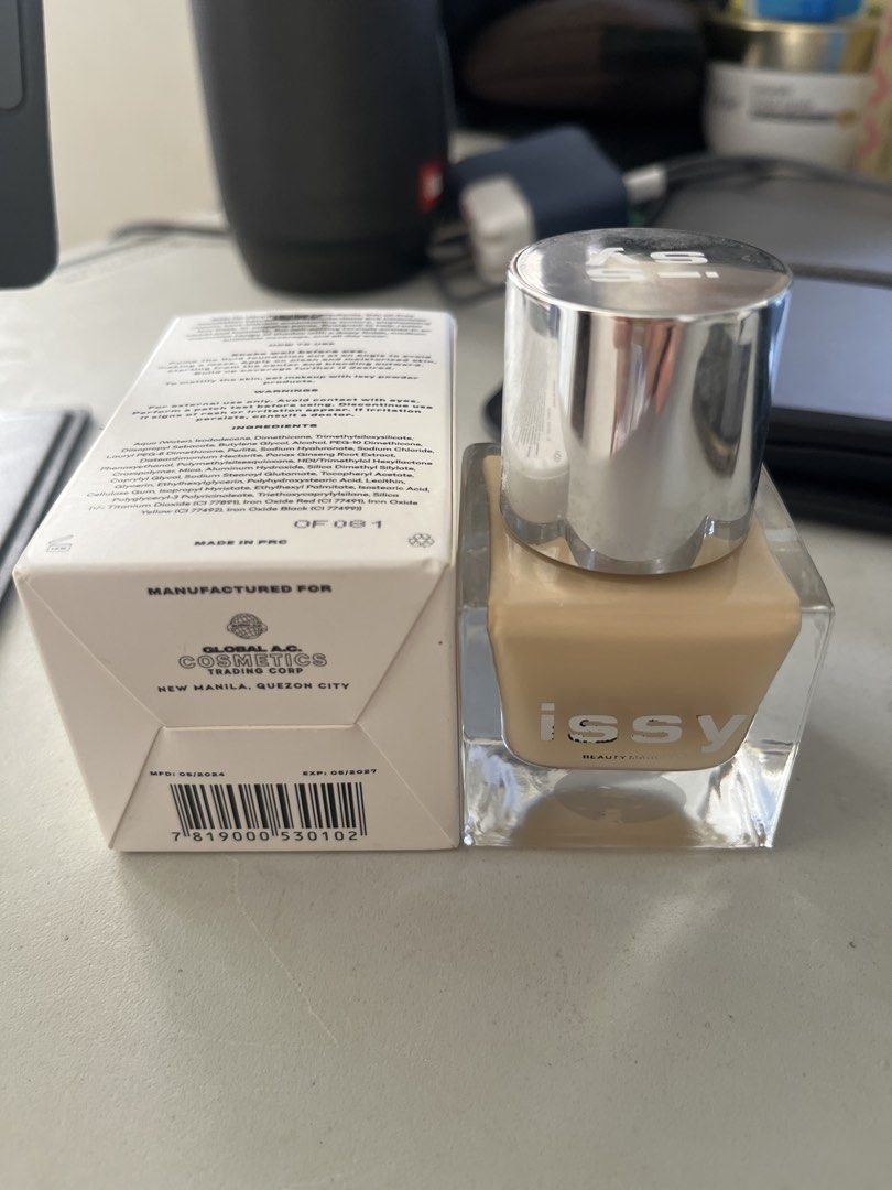 Issy Active Foundation YF1 Fair Warm (Category: Makeup) located in Mexico. Submitted by cjfvee (Listing ID 1462457673, Image 3). Description: - Issy Active Foundation - Shade: YF1 Fair Warm - Comes with original box; expiry is on June 2027 - I just swatched it; shade is too yellowish on me ☹️ - I just used 2-3 light pumps to swatch - Negotiable for sure buyer MOP : bank transfer or Gcash Buyer shall shoulder pickup or shipping fee..