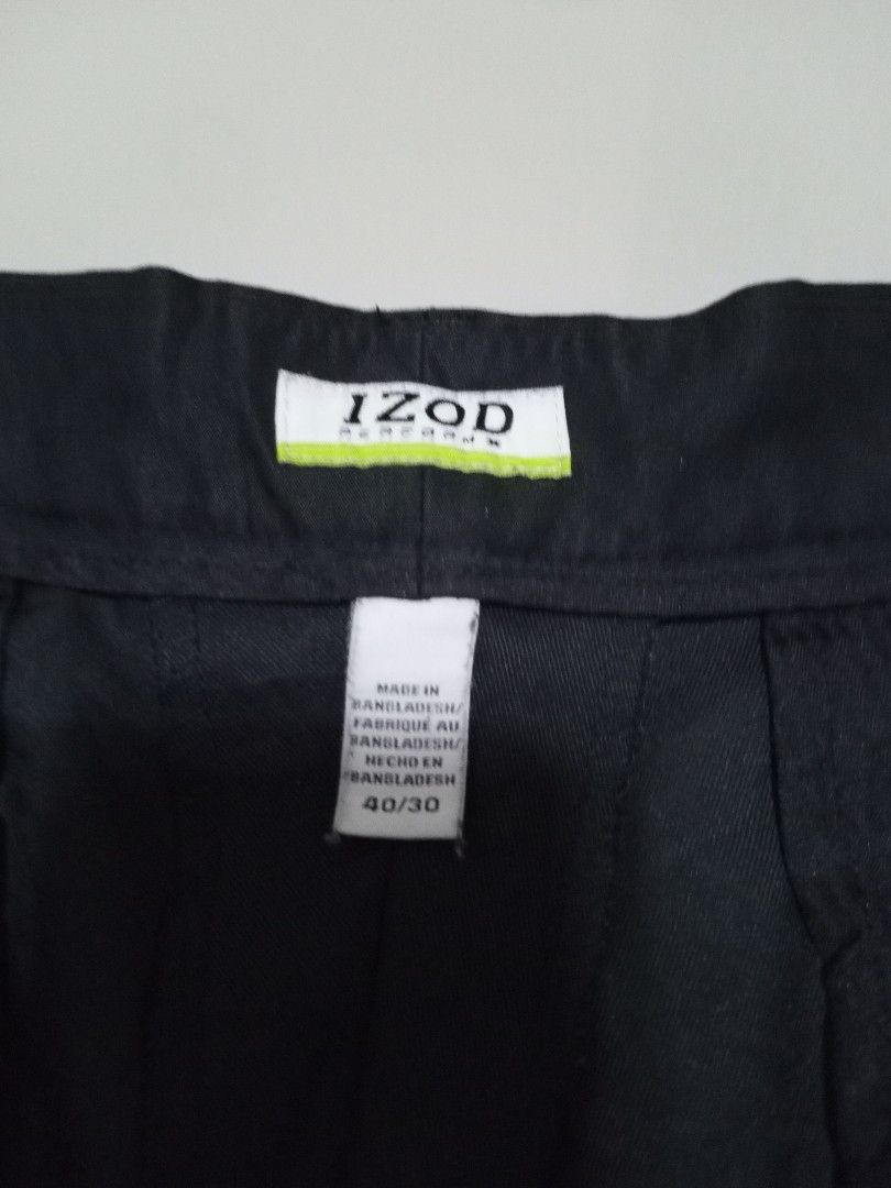 Izod Performance Casual Pants 40x30 Black (Category: Activewear) located in Magdalena. Submitted by magdalenathrift20 (Listing ID 1462566679, Image 3). Description: - Brand: Izod - Type: Performance Casual Pants - Size: 40x30 - Waist: 40 inches - Length: 41 inches - Color: Black - Origin: Made in Bangladesh - Ideal for: Everyday wear.